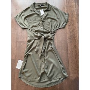 Soft and silky tie-up/button-up dress - Size Small